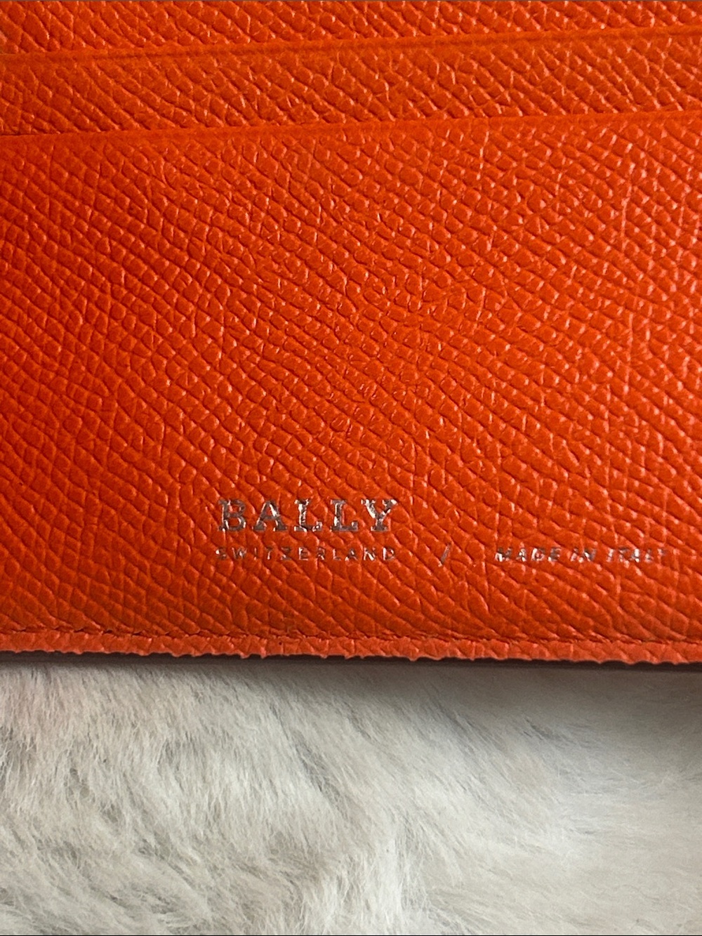 Bally brown and orange pebbled leather bifold wallet NWOT Retails $350-$480 - Picture 7 of 15